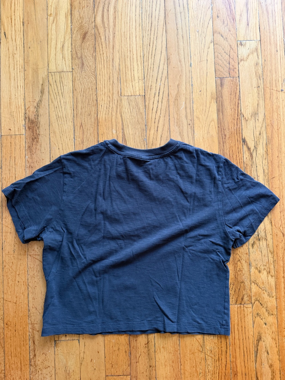 Uniqlo Gray Tee - Picture 3 of 3
